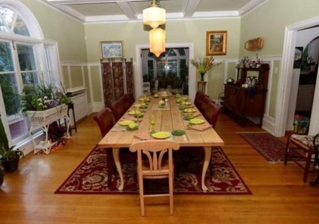The Villa Bed & Breakfast (Adults Only) Tacoma Buitenkant foto