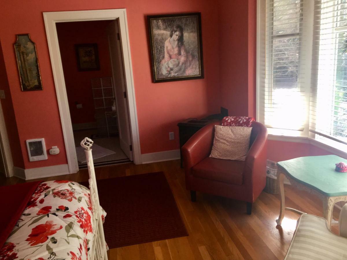 The Villa Bed & Breakfast (Adults Only) Tacoma Kamer foto