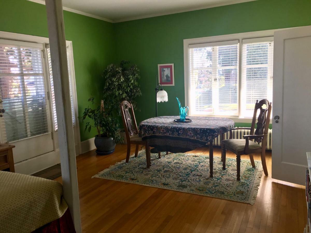 The Villa Bed & Breakfast (Adults Only) Tacoma Kamer foto
