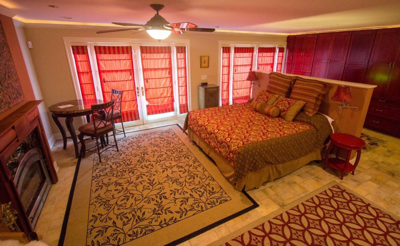 The Villa Bed & Breakfast (Adults Only) Tacoma Kamer foto