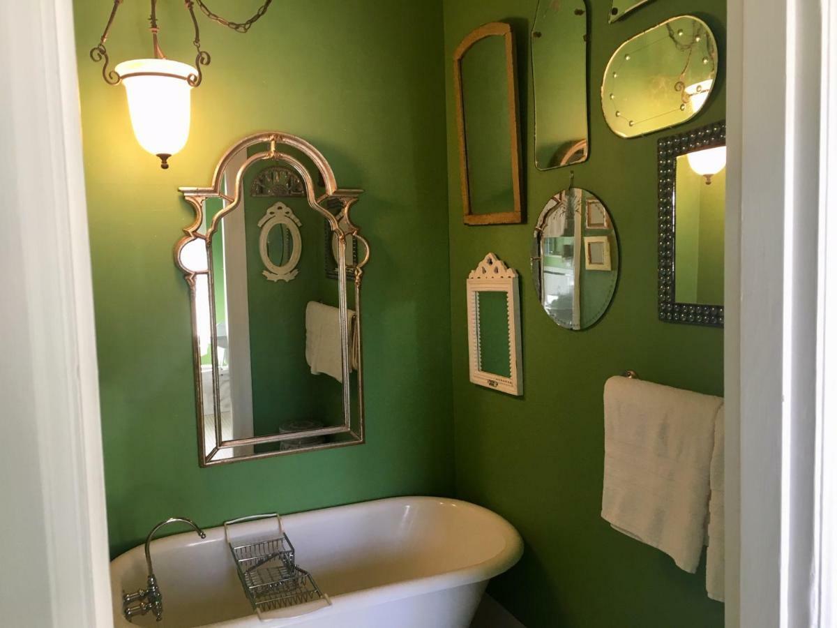 The Villa Bed & Breakfast (Adults Only) Tacoma Kamer foto