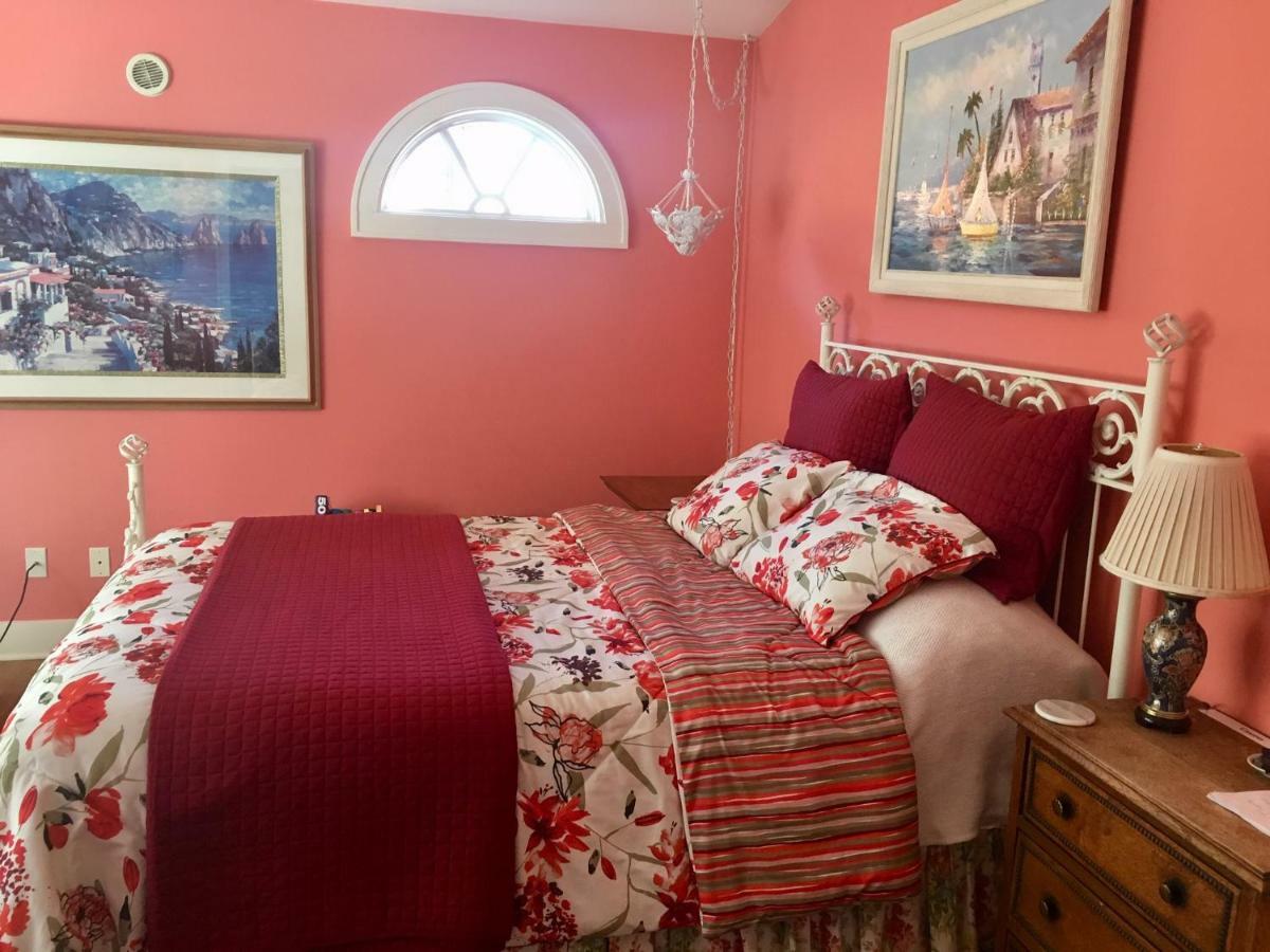 The Villa Bed & Breakfast (Adults Only) Tacoma Kamer foto
